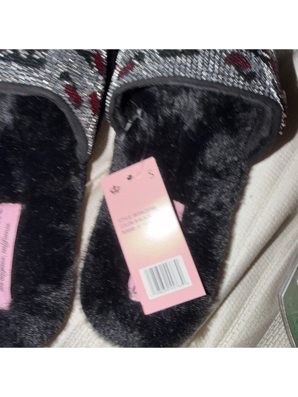 Juicy Couture Slipper Black With Cherry Bling Covering The Top 5/6 - Picture 5 of 6